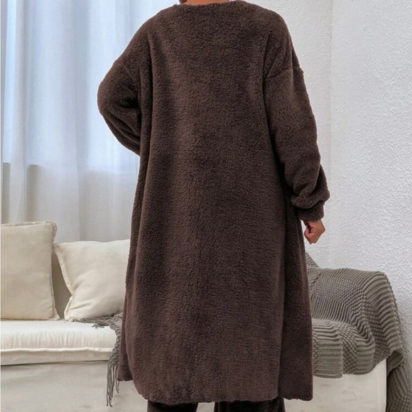 Open Front Flannel Coat & Tank Top & Pants - Picture 4 of 7